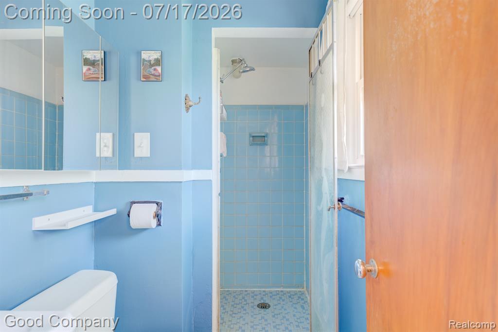 24310 Manistee Street, Oak Park, MI 48237 — Photo 25