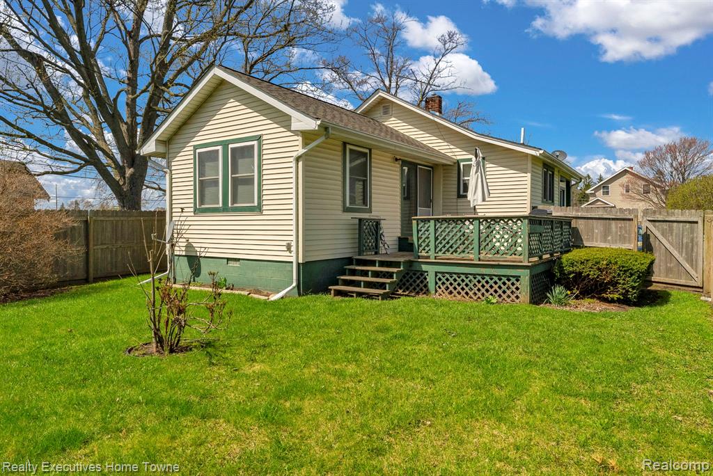 1830 Gillett Street, Port Huron, MI 48060 — Photo 33