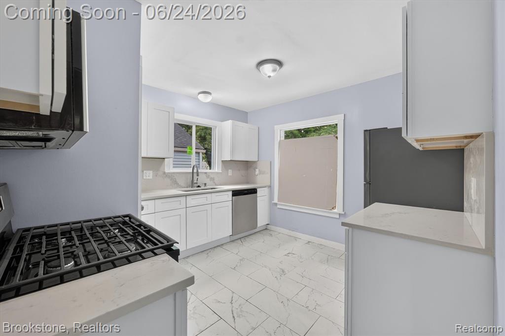 7203 Orchard Avenue, Warren, MI 48091 — Photo 11