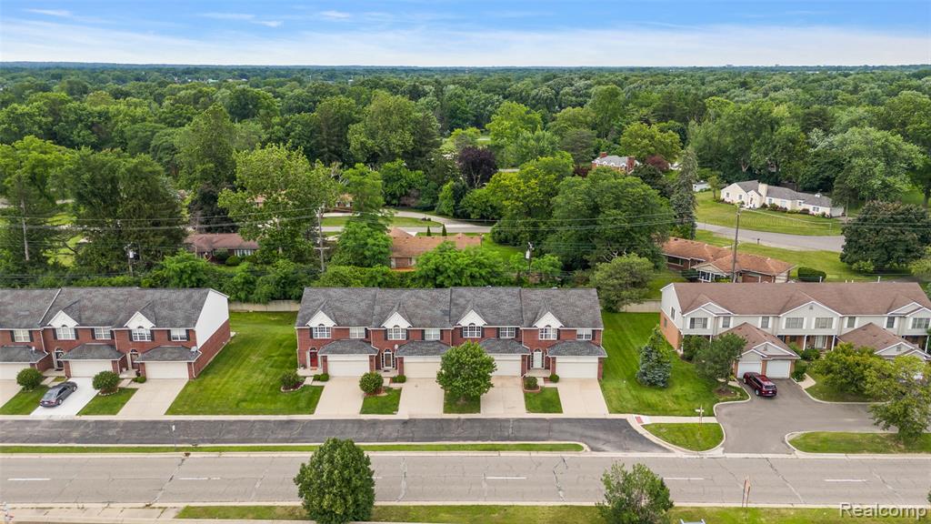 19208 W 11 Mile Road, Lathrup Village, MI 48076 — Photo 10