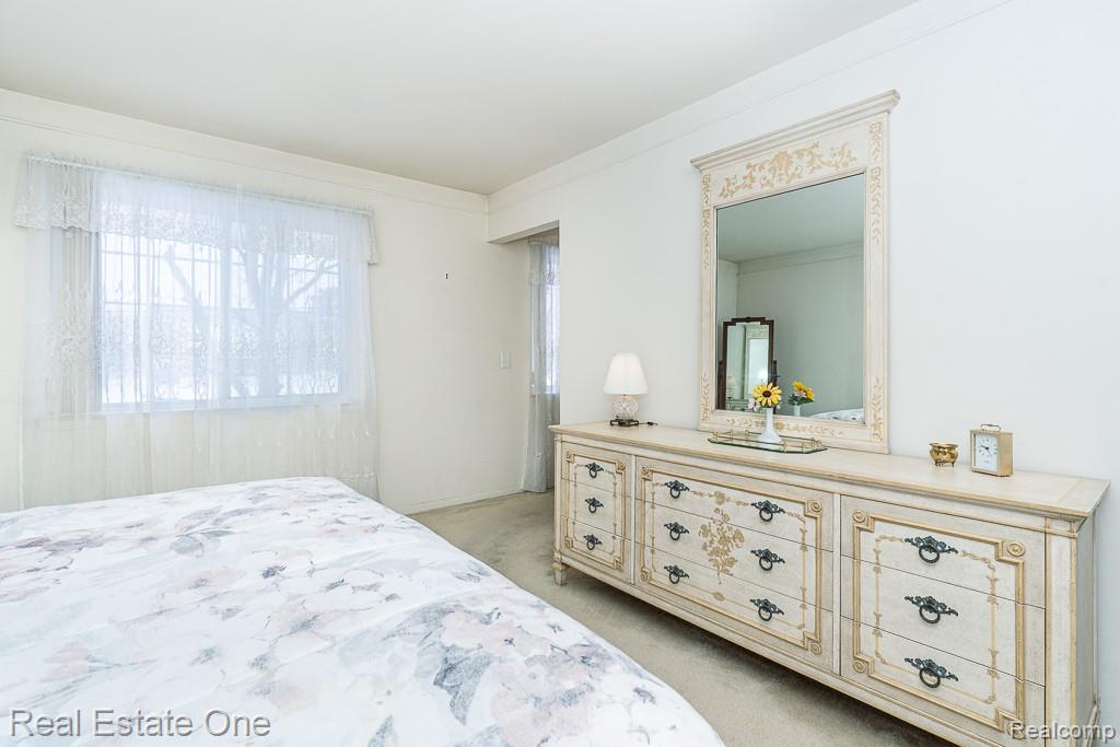 409 Fox Hills Drive N, 95, Bloomfield Hills, MI 48304 — Photo 24