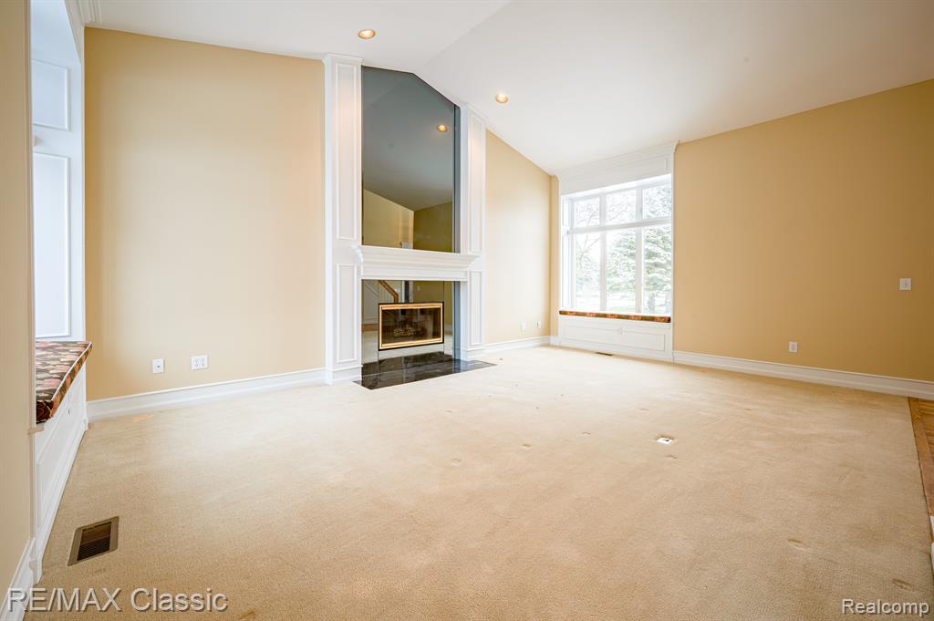4661 Mallards Landing, Highland, MI — Photo 16
