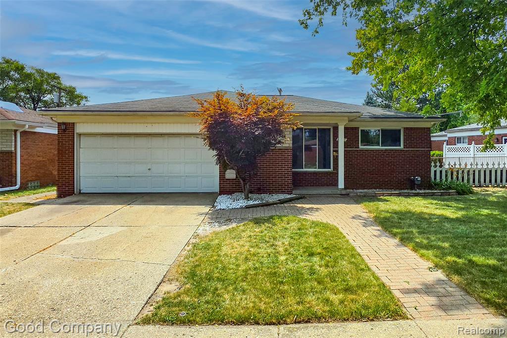 5026 Gerald Street, Warren, MI 48092