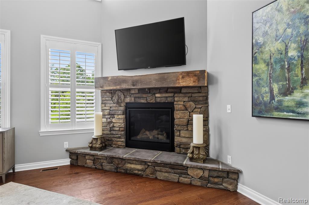 2531 Walnut View Drive, Howell, MI 48855 — Photo 9