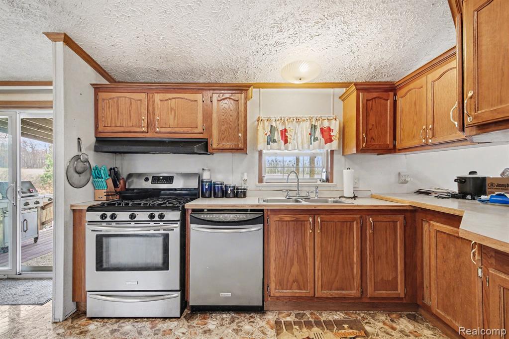 7689 Sidney Road, Greenville, MI 48838 — Photo 9
