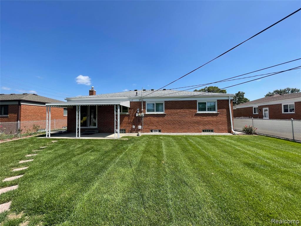 32827 DOVER Avenue, Warren, MI 48088 — Photo 69