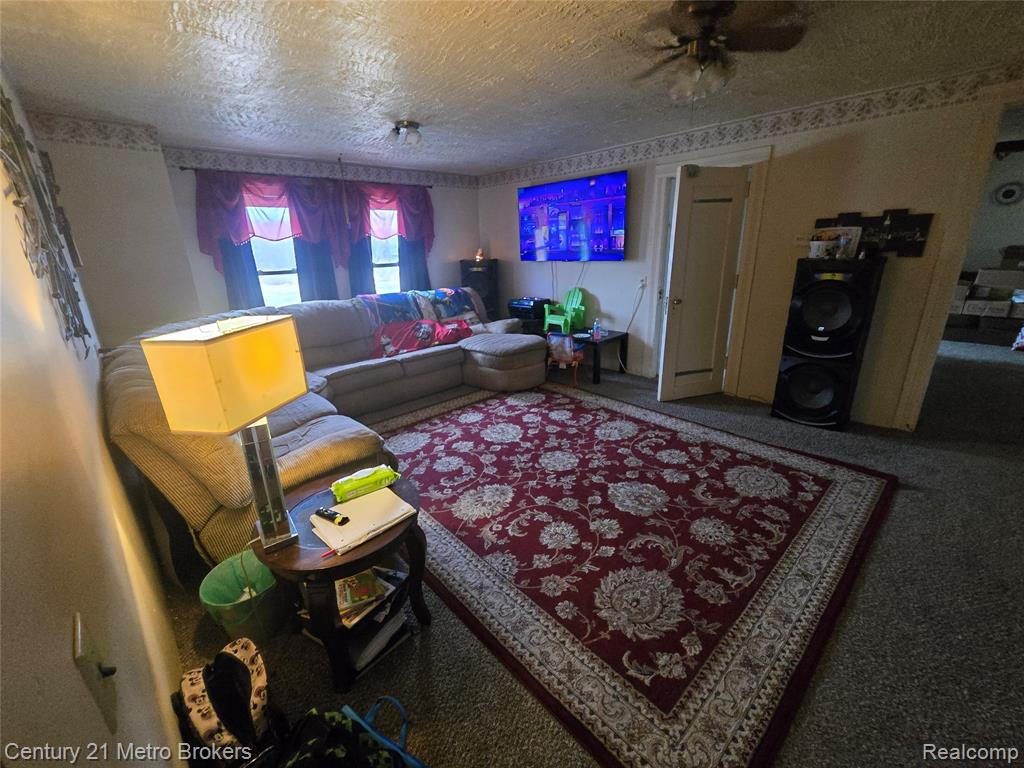 5638 N Lake Road, Columbiaville, MI, 48421