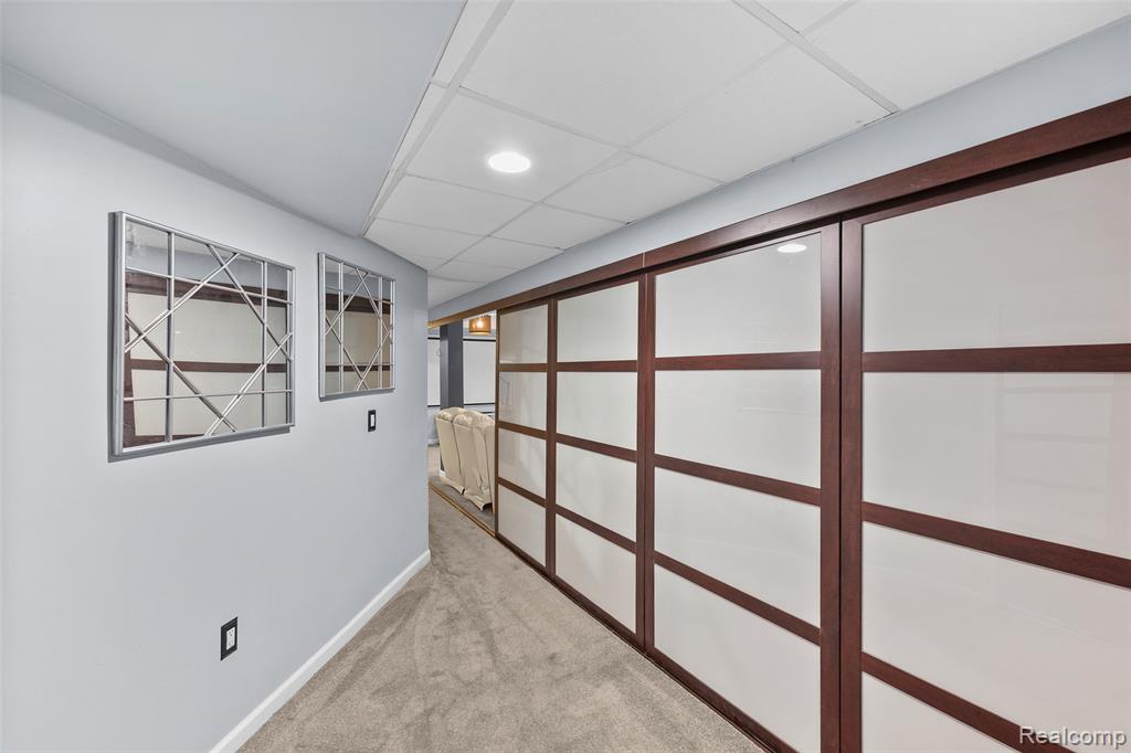 4476 Woodcliff Court, Rochester, MI 48306 — Photo 54