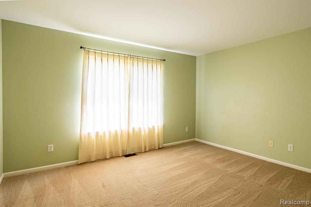 7327 HOMESTEAD Road, Ypsilanti, MI 48197 — Photo 15