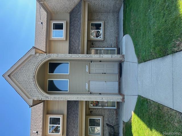 44522 Lakepointe Drive, Sterling Heights, MI 48313 — front exterior