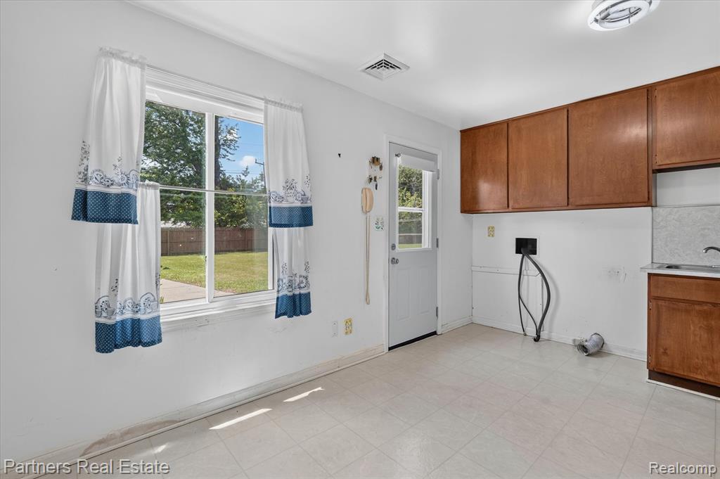 6134 Stephen, Brighton, MI 48116 — Photo 18