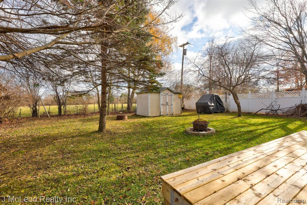 8441 EAST Street, Millington, MI 48746 — Photo 32