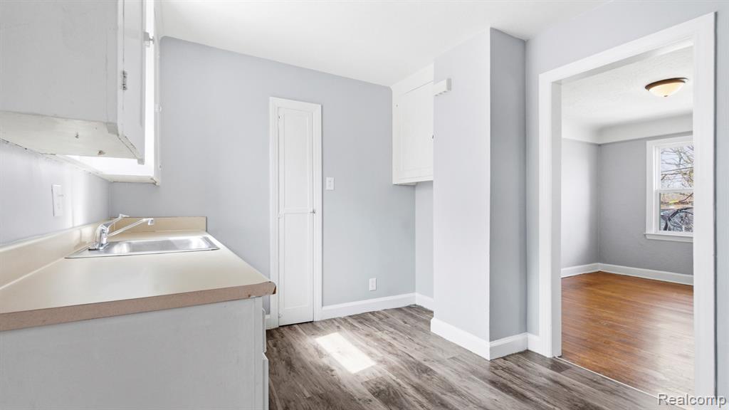 2858 Fort Park Boulevard, Lincoln Park, MI 48146 — Photo 18