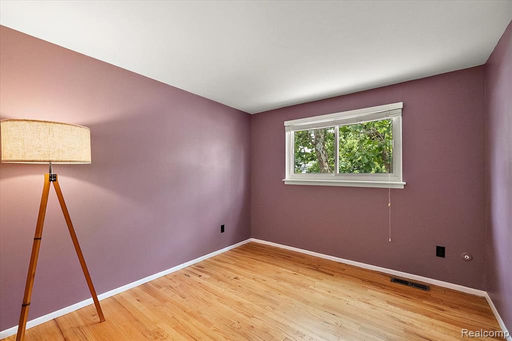 754 W Baker Avenue, Commerce Twp, MI — Photo 17