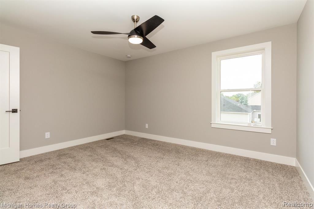 2910 LOON Drive, Wixom, MI 48393 — Photo 30