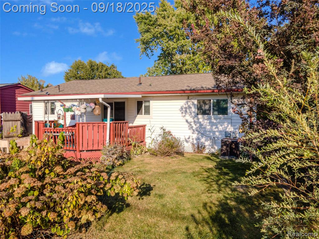 43629 Vivian Drive, Sterling Heights, MI 48313 — Photo 37