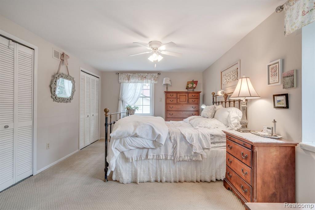 4855 CAROL Drive, Troy, MI 48085 — Photo 27
