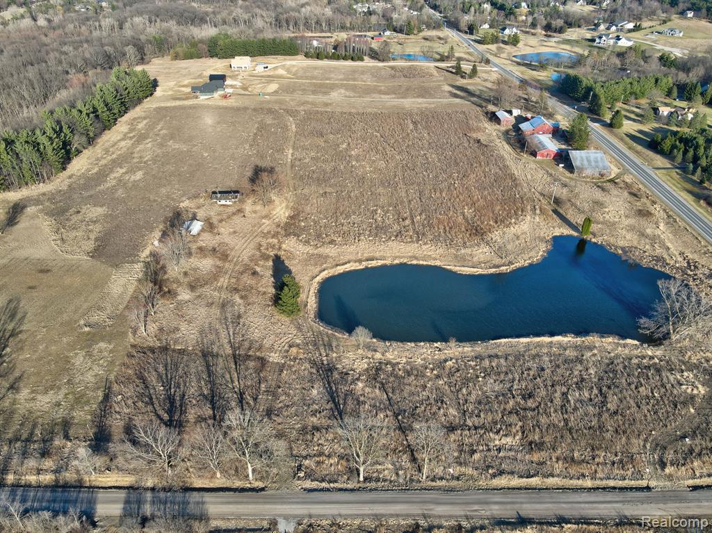 9485 irish Road, Goodrich Vlg, MI — Photo 2