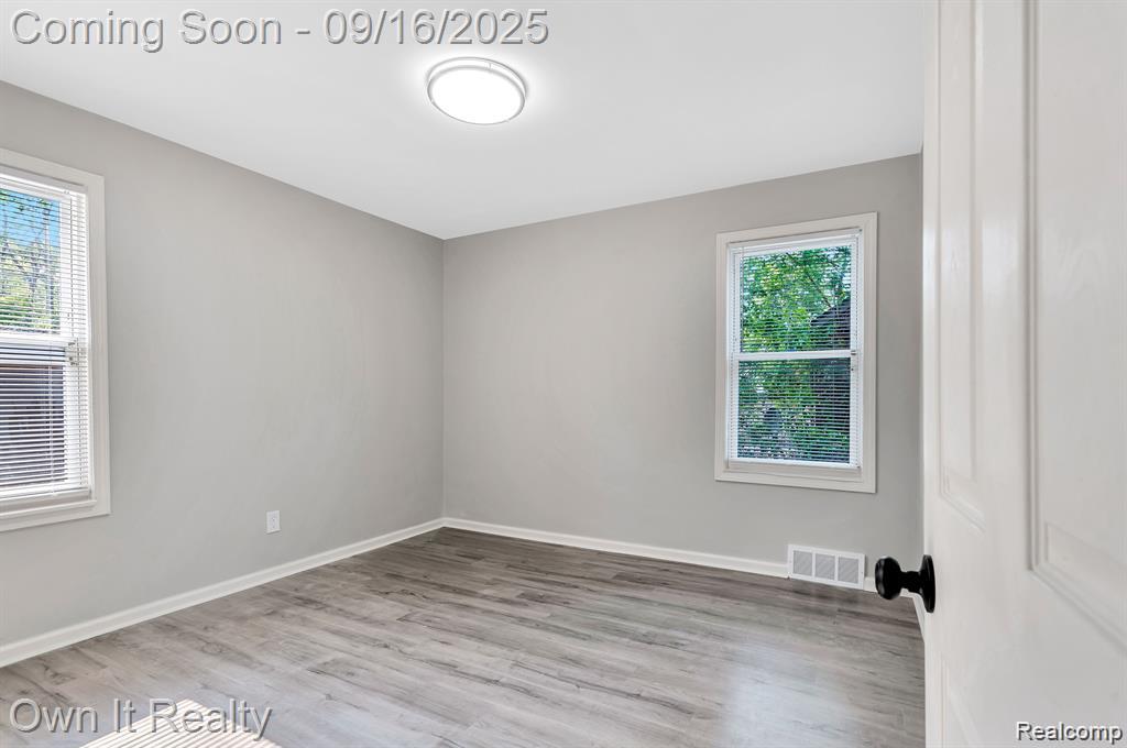 7743 Dolphin, Detroit, MI 48239 — Photo 17