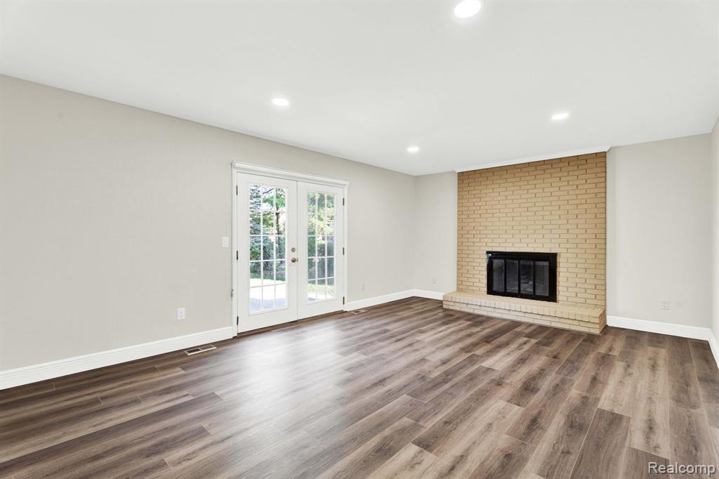 40206 Ashland Drive, Sterling Heights, MI 48313 — Photo 24