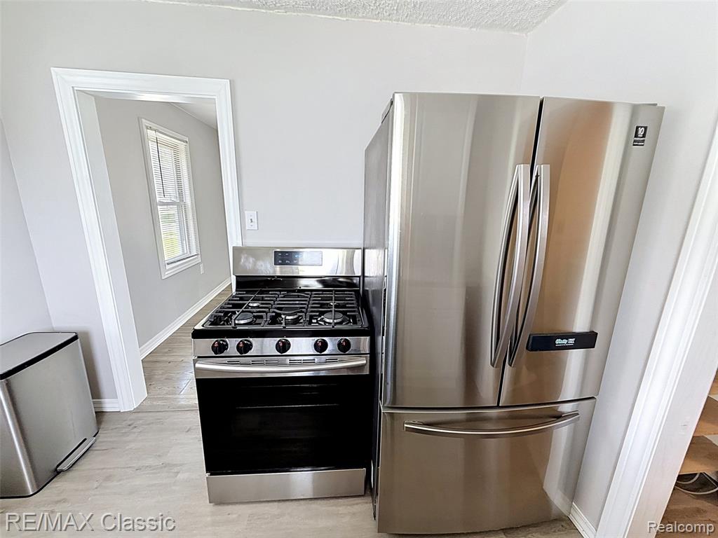 28455 Birchlawn Street, Garden City, MI — Photo 6