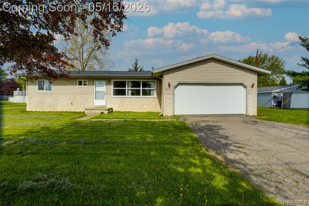 5410 Rushmore Pass, Grand Blanc, MI 48439 — front exterior