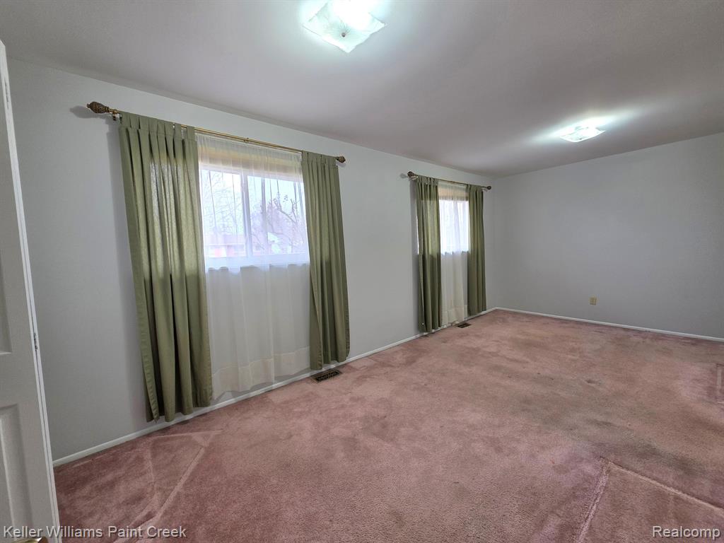 39760 VALIANT Drive, Sterling Heights, MI 48313 — Photo 16