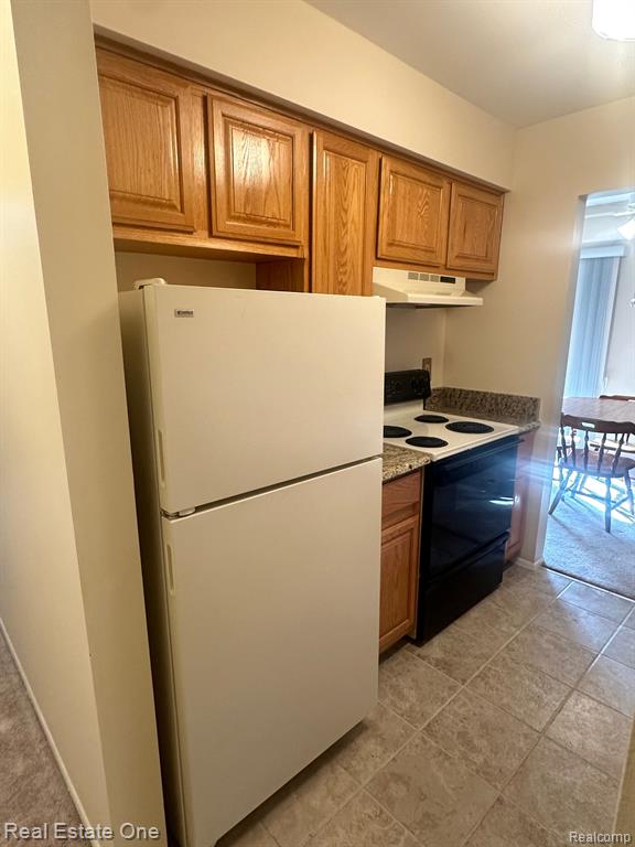 1748 HARRISON Avenue, D-1, Trenton, MI 48183 — Photo 11