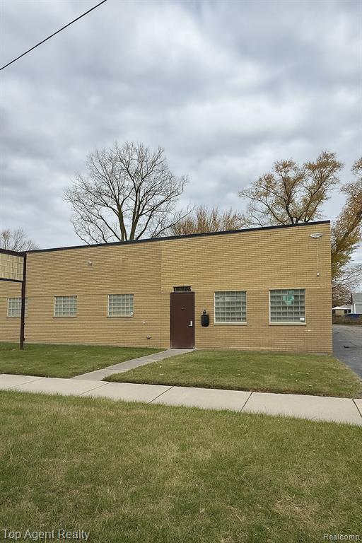 25916 W 7 Mile Road, Redford, MI 48240