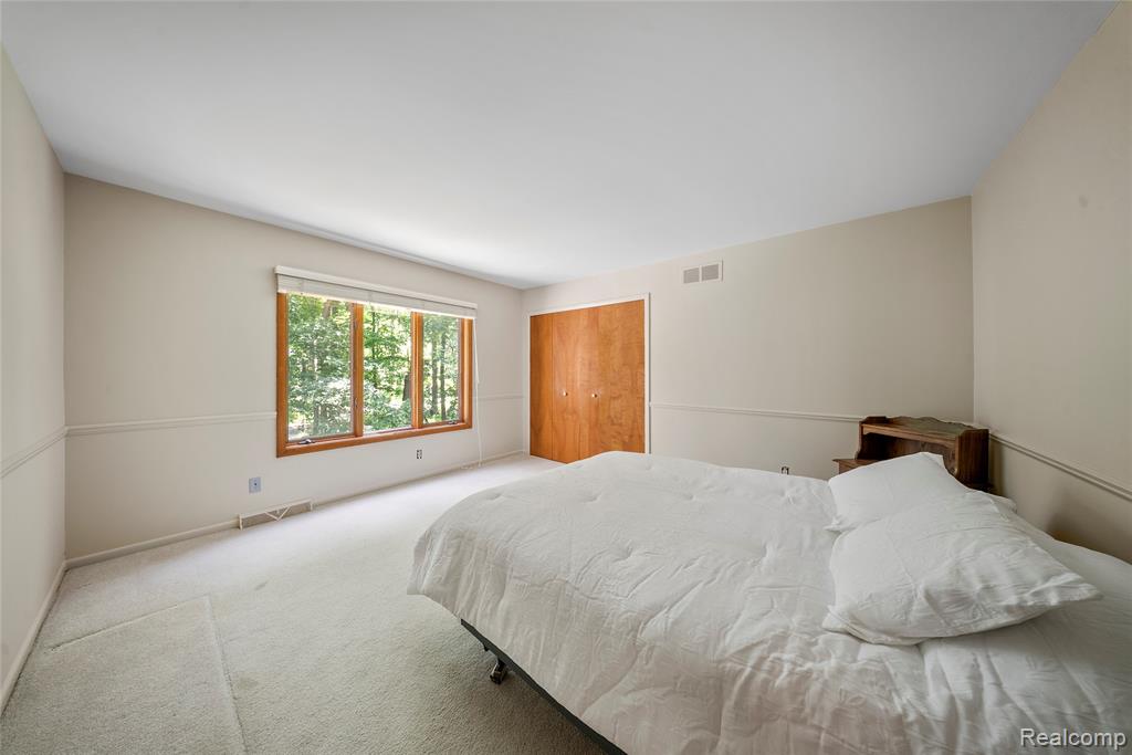 8931 Bridge Road, Grosse Ile, MI 48138 — Photo 29