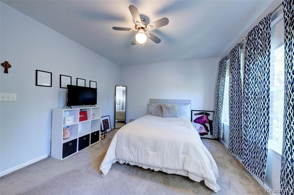 702 Westhills Drive, South Lyon, MI 48178 — Photo 42