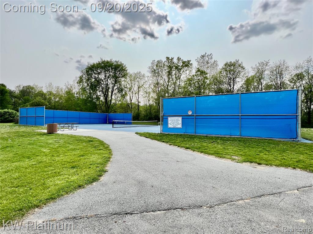 3551 STRAWBERRY Lane, Port Huron, MI 48060 — Photo 32