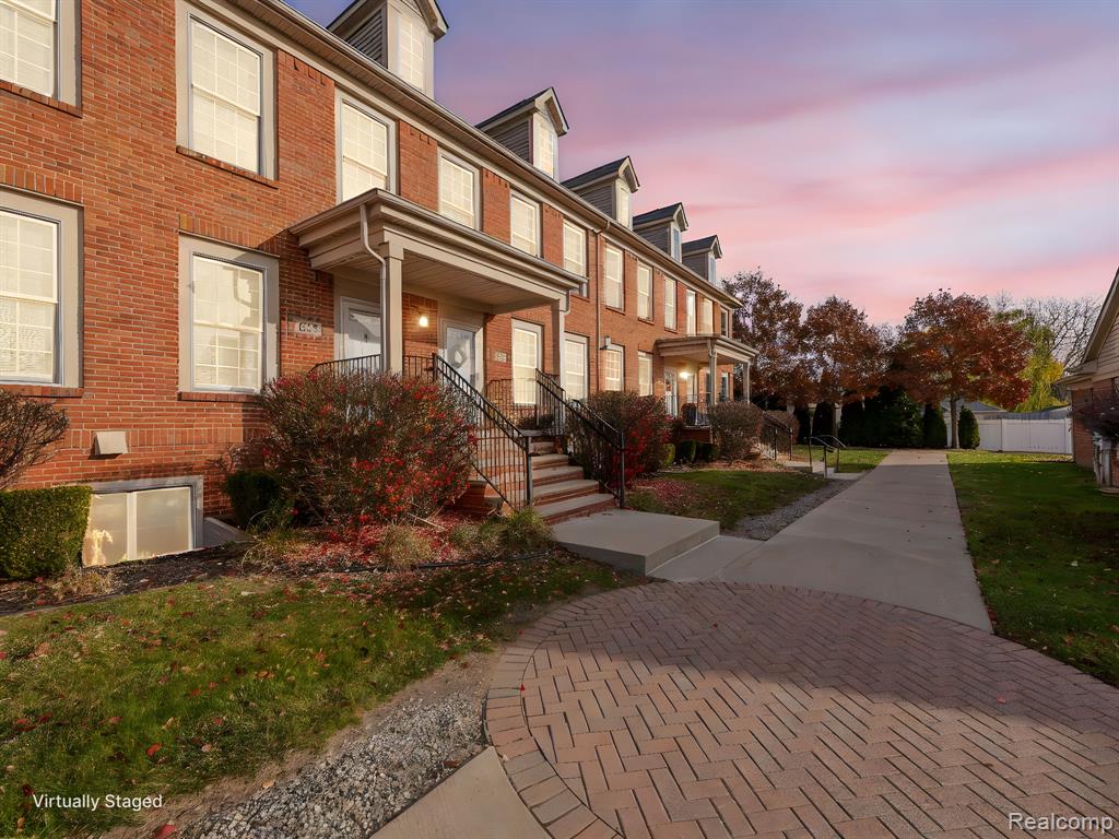 655 Vinewood Street, Wyandotte, MI 48192 — Photo 3