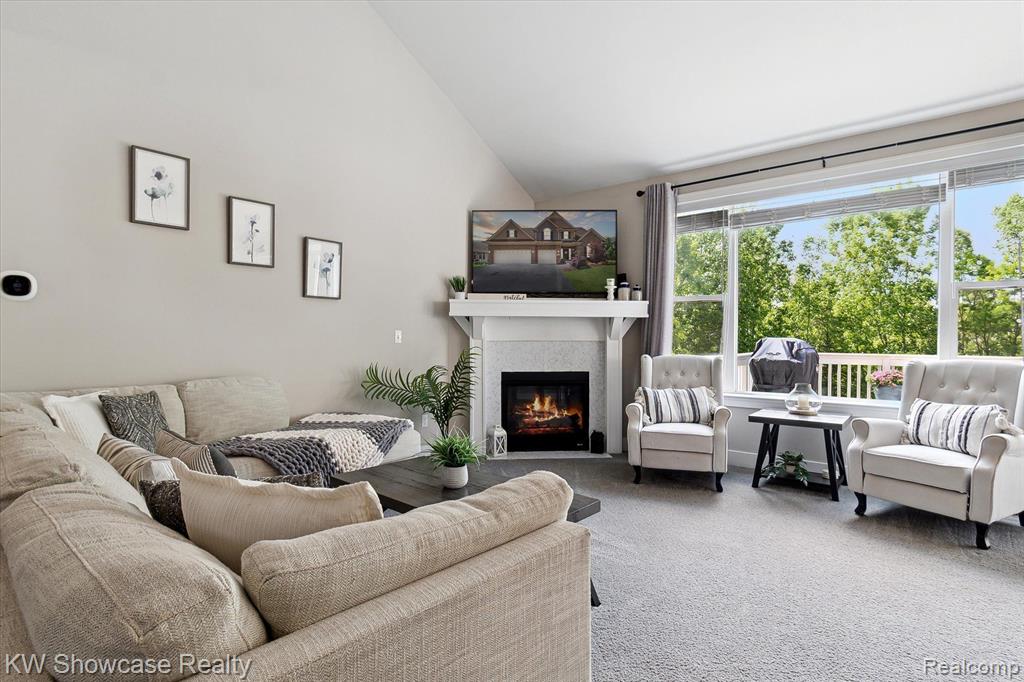 540 NAPA VALLEY Drive, Milford, MI 48381 — Photo 9