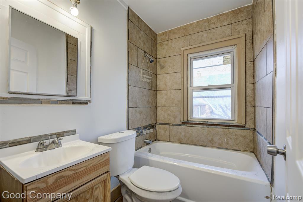 5050 THREE MILE Drive, Detroit, MI 48224 — Photo 24