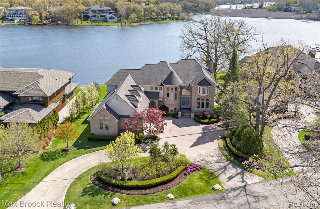 1832 Long Lake Shore Drive, Bloomfield Hills, MI 48302 — Photo 86