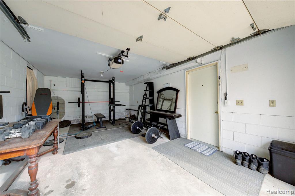 2718 Sexton Road, Howell, MI 48843 — Photo 32