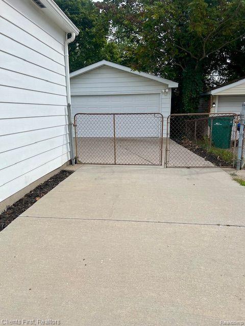 225 DEVONSHIRE Street, Ypsilanti, MI 48198 — Photo 55