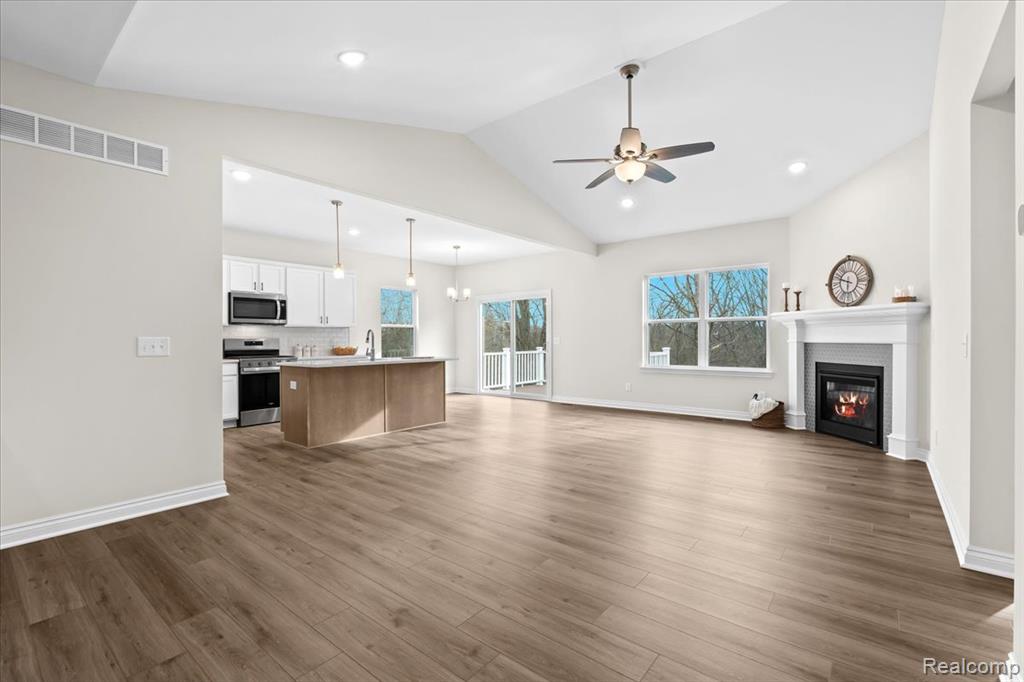 441 Jubilee Drive, Whitmore Lake, MI 48189 — Photo 3