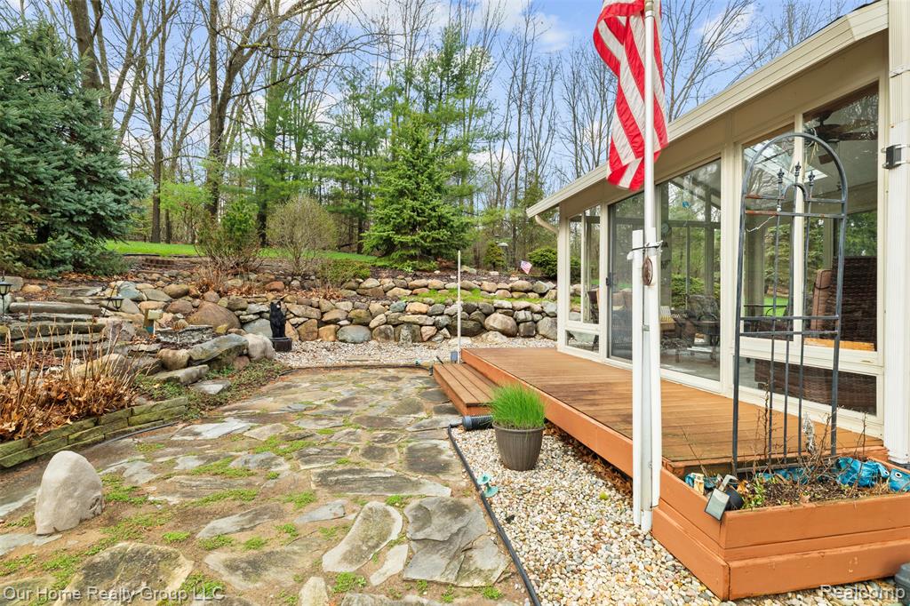 7805 Partridge Hill Drive, Brighton, MI 48116 — Photo 36