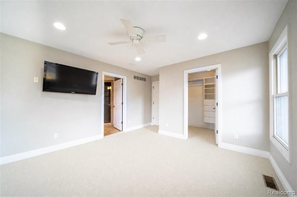 717 S Kenwood Avenue, Royal Oak, MI 48067 — Photo 15