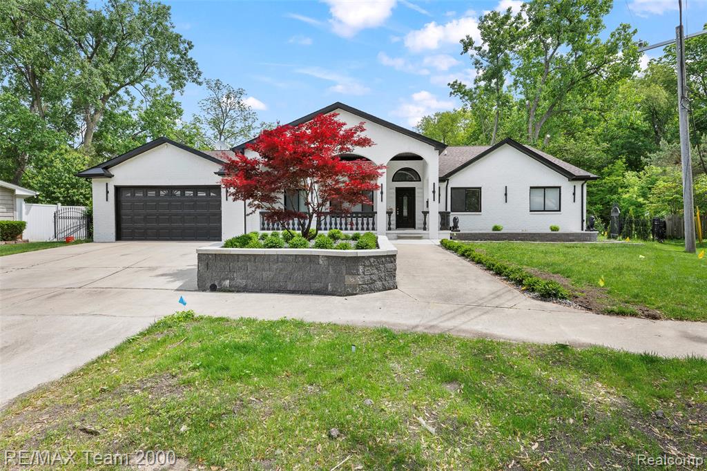 6302 Burger Street, Dearborn Heights, MI 48127 — Photo 9
