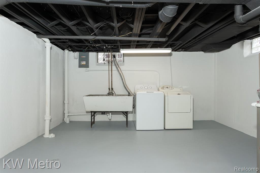 500 W HOUSTONIA Avenue, Royal Oak, MI 48073 — Photo 23