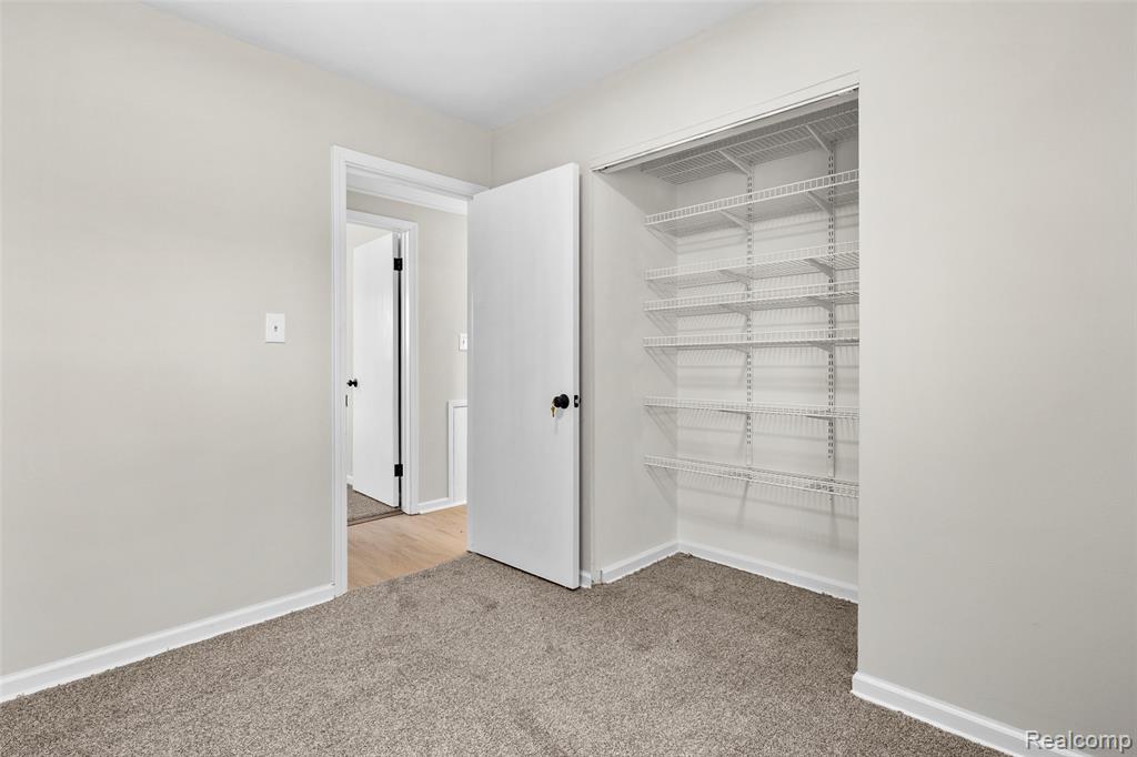 7260 Cottonwood, West Bloomfield, MI — Photo 32