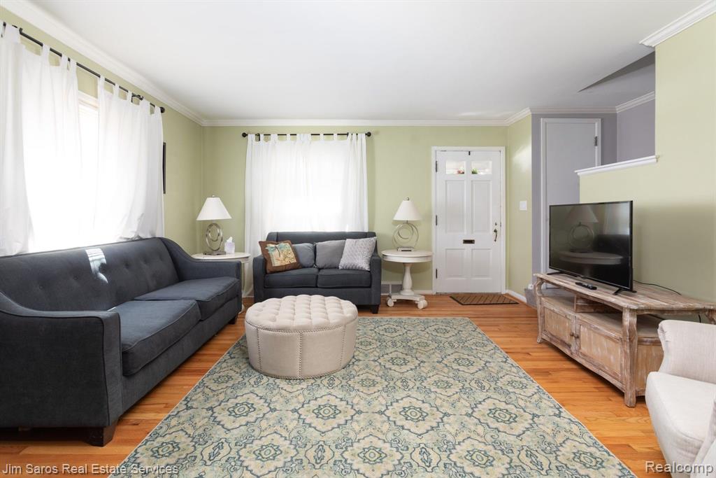 902 Neff Right Unit, Grosse Pointe, MI 48230 — Photo 4