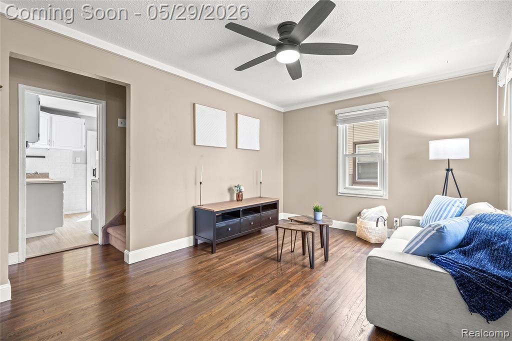 1019 Hoffman Avenue, Royal Oak, MI 48067 — Photo 8