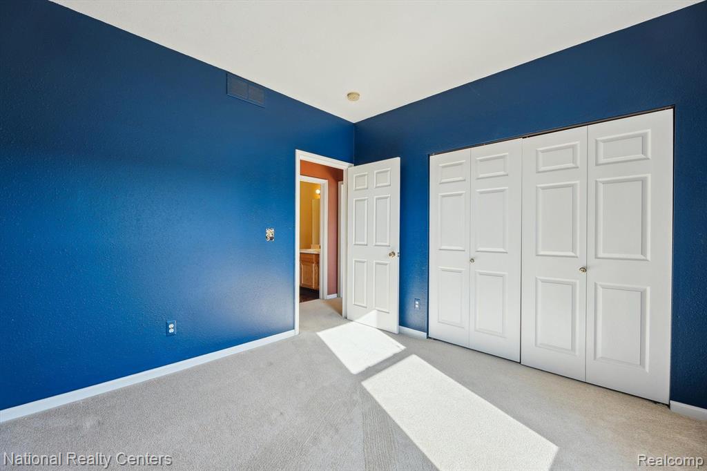 1490 FOX POINTE Circle, Ann Arbor, MI 48108 — Photo 28