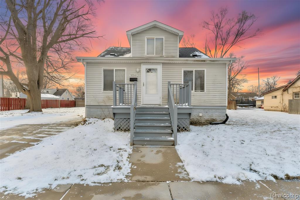 8268 Hudson Avenue, Warren, MI 48089 — front exterior