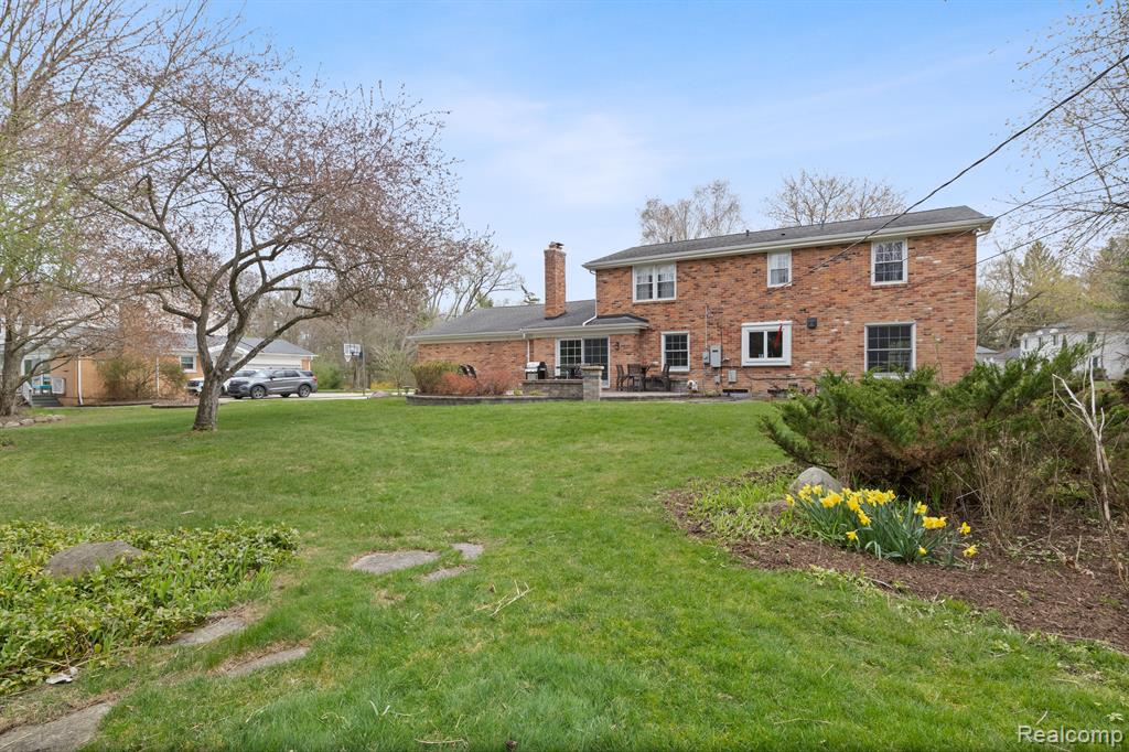 815 GREAT OAKS Drive, Bloomfield Hills, MI 48304 — Photo 39