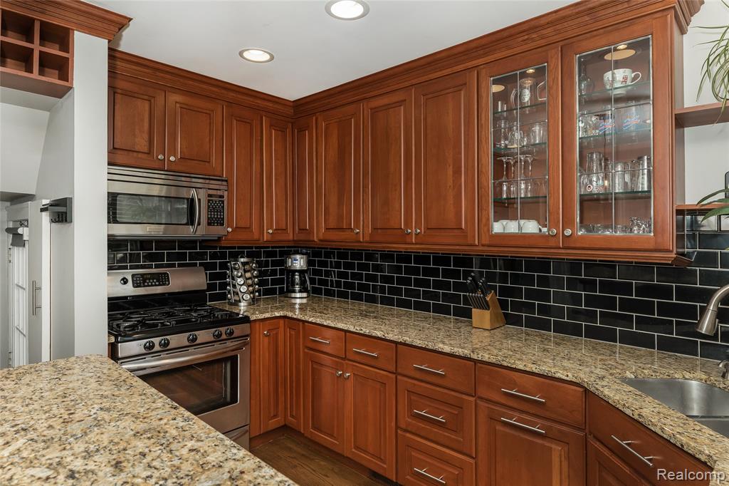 707 S Alexander Avenue, Royal Oak, MI 48067 — Photo 13